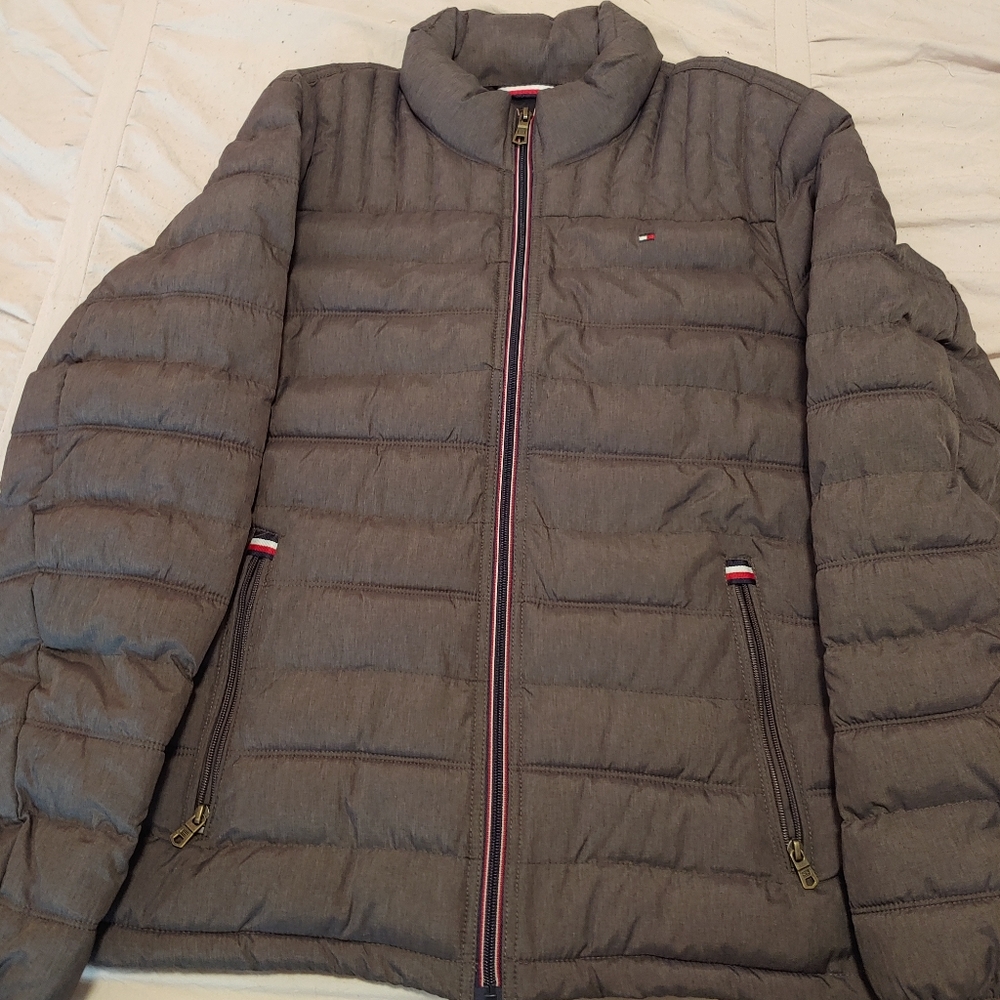 Tommy Hilfiger light weight puffer jacket